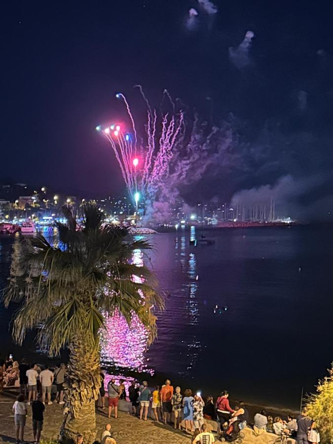 Premium Sea Front Apartment Le Lavandou Zewnętrze zdjęcie