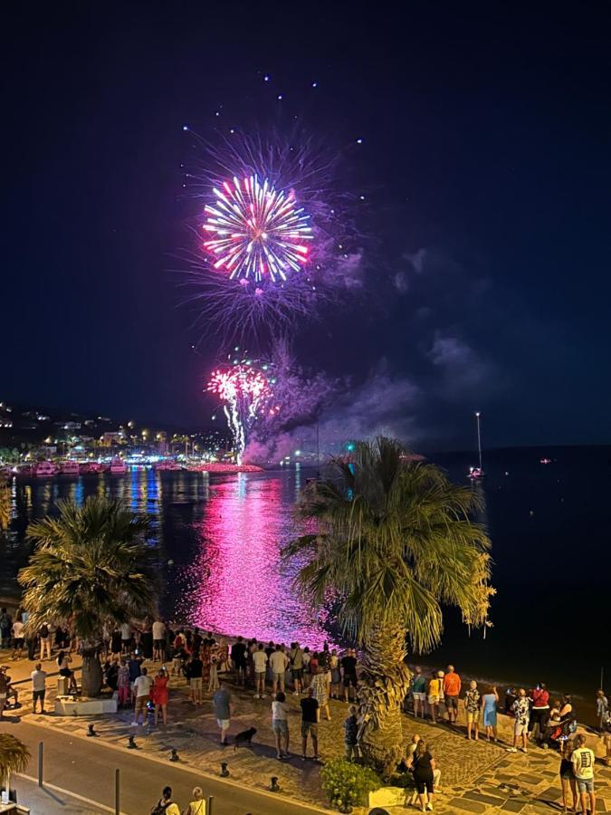 Premium Sea Front Apartment Le Lavandou Zewnętrze zdjęcie